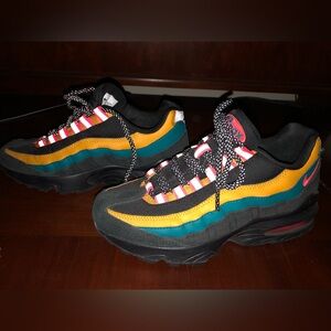 Nike, 95 Airmax, multicolor, tennis shoes!!